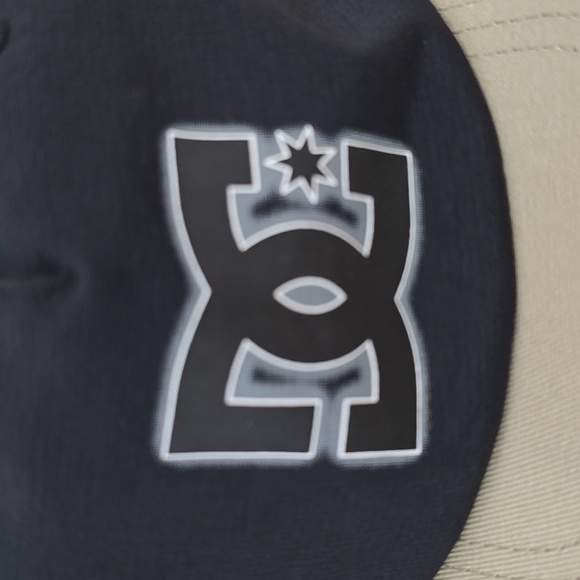 DC Hat - Picture 4 of 16